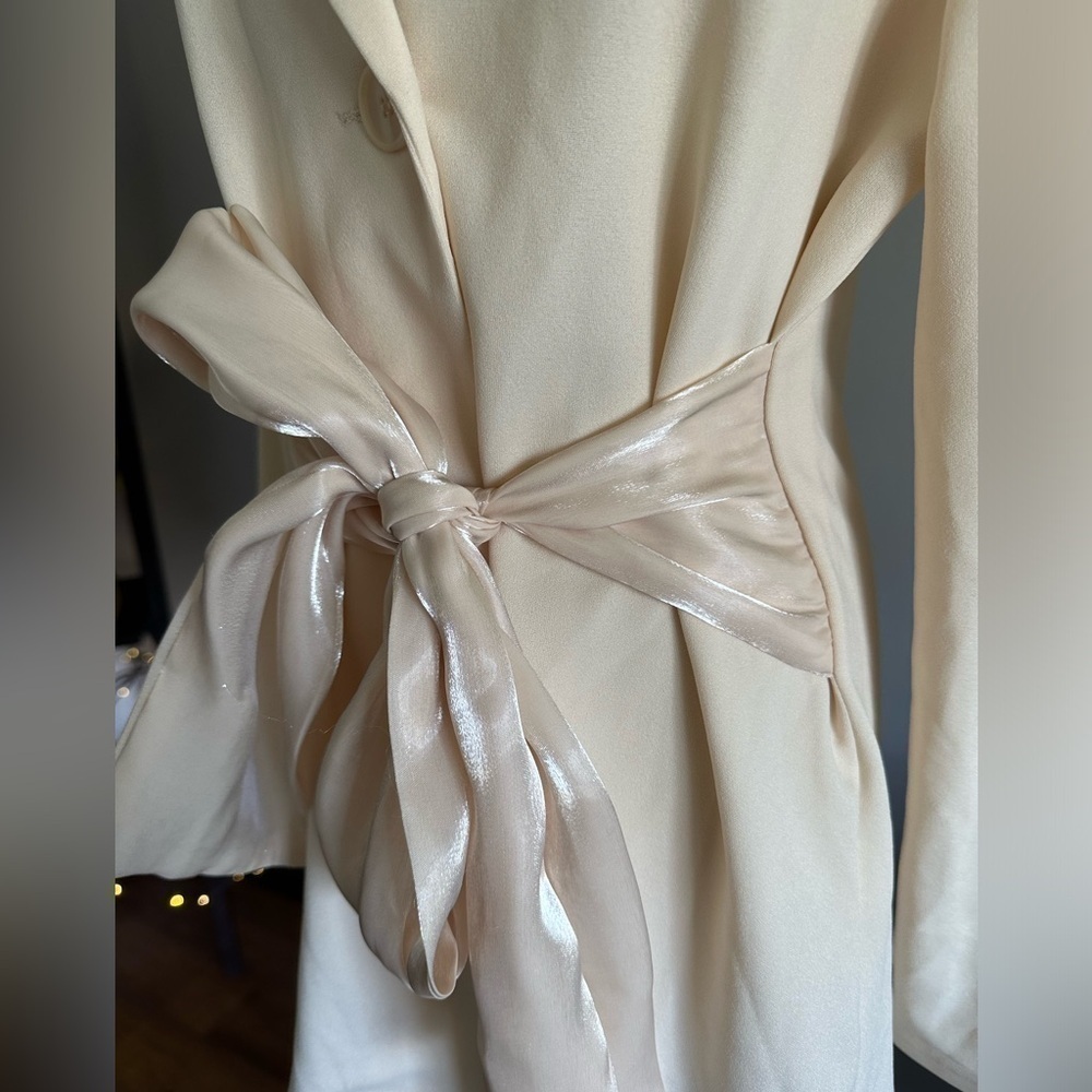 Cream Bow Coat - Picture 5 of 7